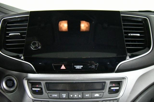 used 2022 Honda Pilot car, priced at $29,990