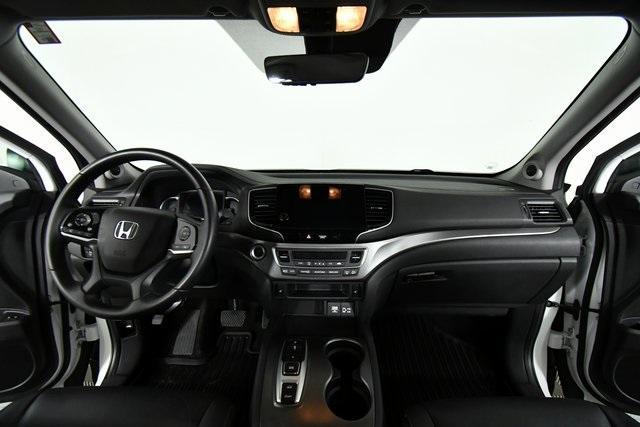 used 2022 Honda Pilot car, priced at $29,990