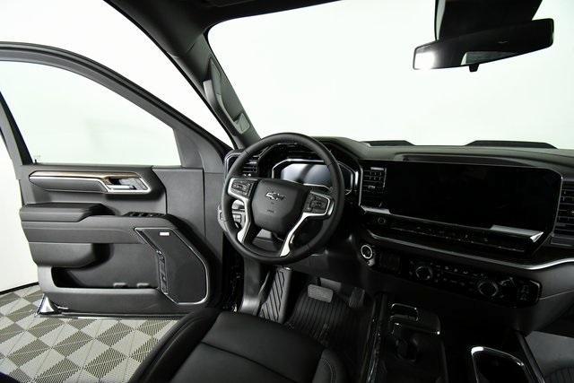 new 2025 Chevrolet Silverado 1500 car, priced at $64,642