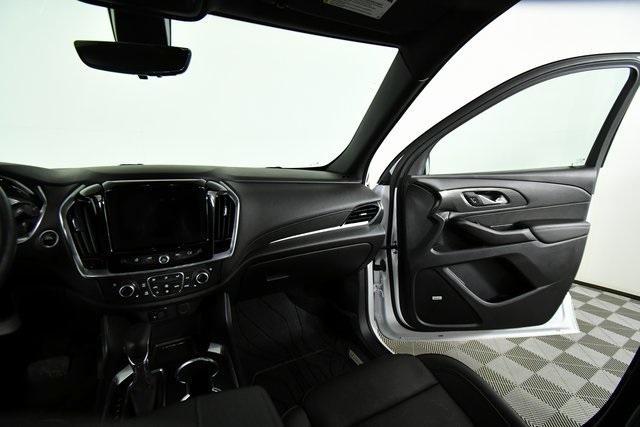 used 2023 Chevrolet Traverse car, priced at $45,990