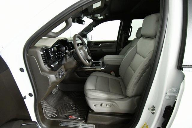 new 2025 Chevrolet Silverado 1500 car, priced at $65,654