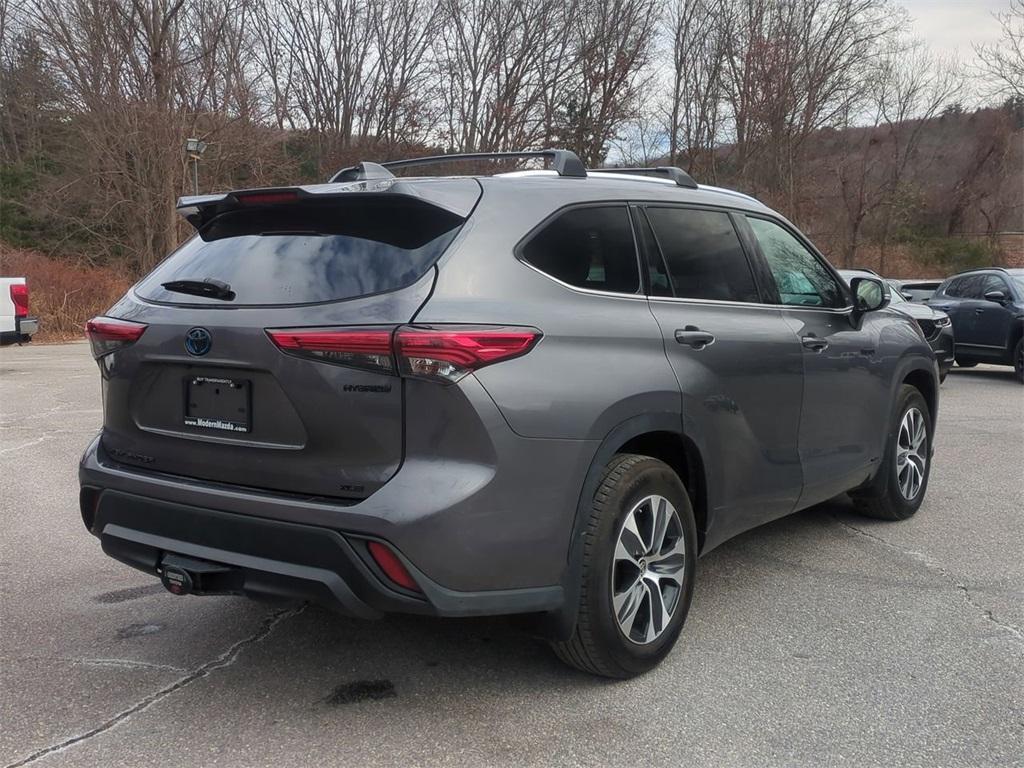 used 2021 Toyota Highlander Hybrid car, priced at $33,529