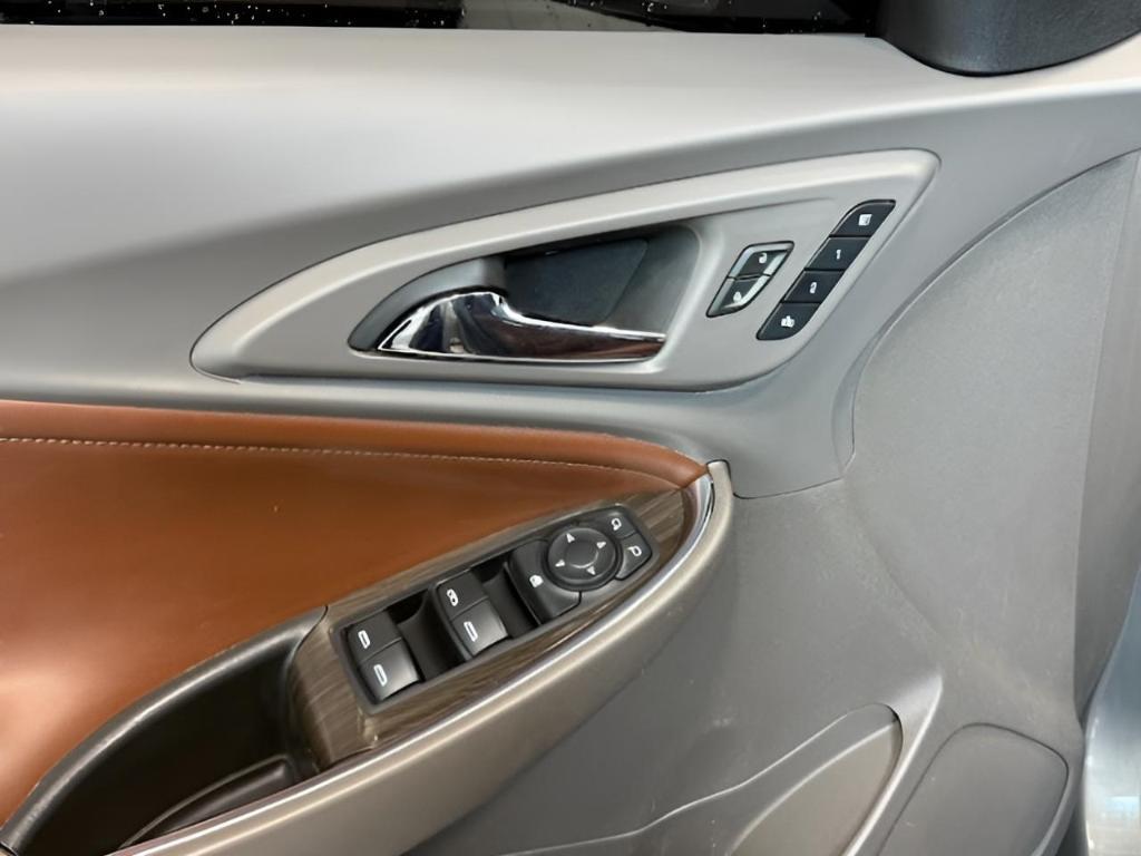 used 2018 Chevrolet Malibu car, priced at $18,990