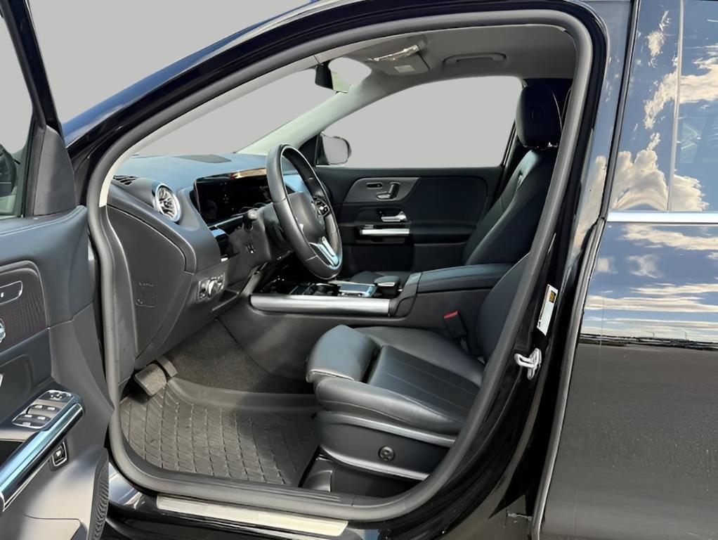 used 2022 Mercedes-Benz GLA 250 car, priced at $25,994