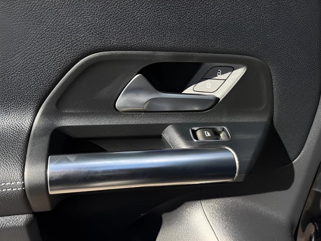 used 2022 Mercedes-Benz GLA 250 car, priced at $25,994