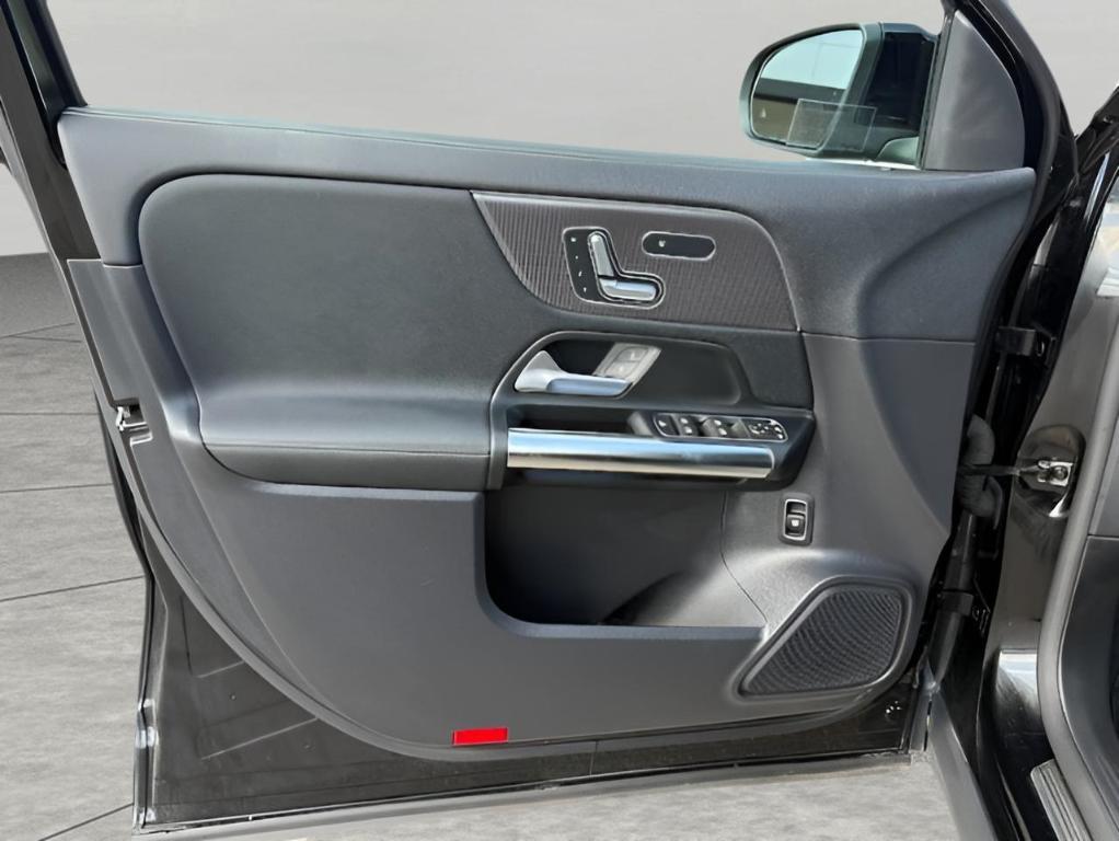 used 2022 Mercedes-Benz GLA 250 car, priced at $25,994