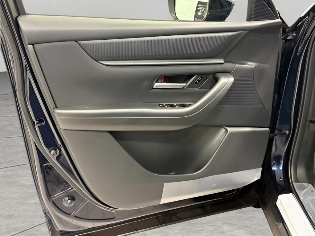 new 2025 Mazda CX-90 car, priced at $39,109