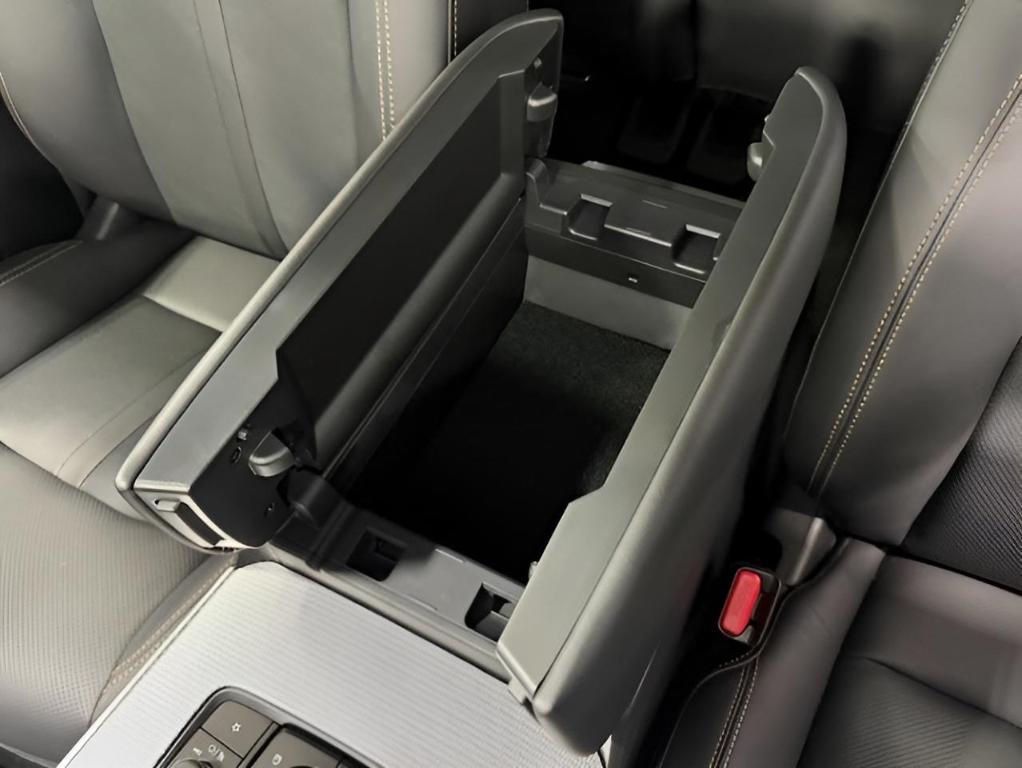 new 2025 Mazda CX-90 car, priced at $42,223