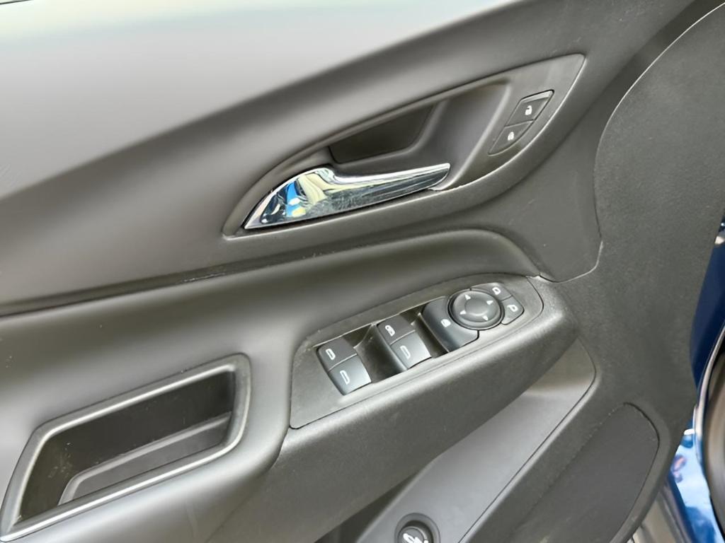 used 2022 Chevrolet Equinox car, priced at $22,199