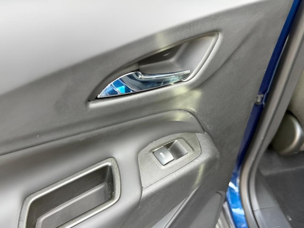 used 2022 Chevrolet Equinox car, priced at $22,199