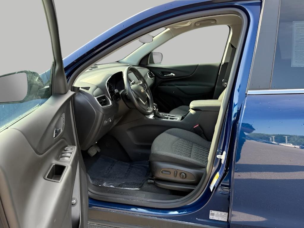 used 2022 Chevrolet Equinox car, priced at $22,199