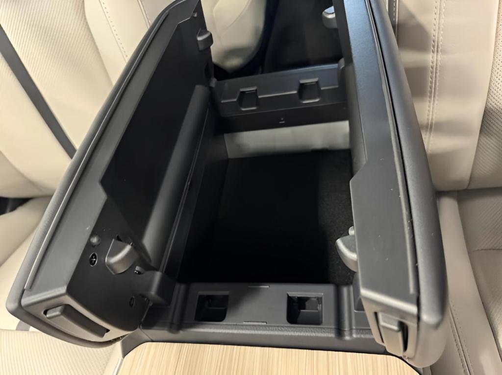 new 2025 Mazda CX-90 PHEV car, priced at $56,422