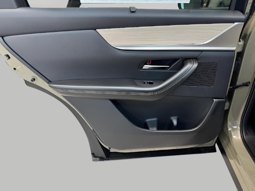 new 2025 Mazda CX-70 PHEV car, priced at $55,231