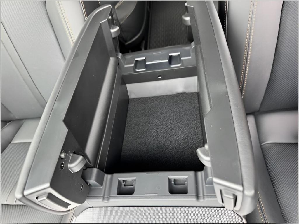 new 2025 Mazda CX-90 car, priced at $42,715