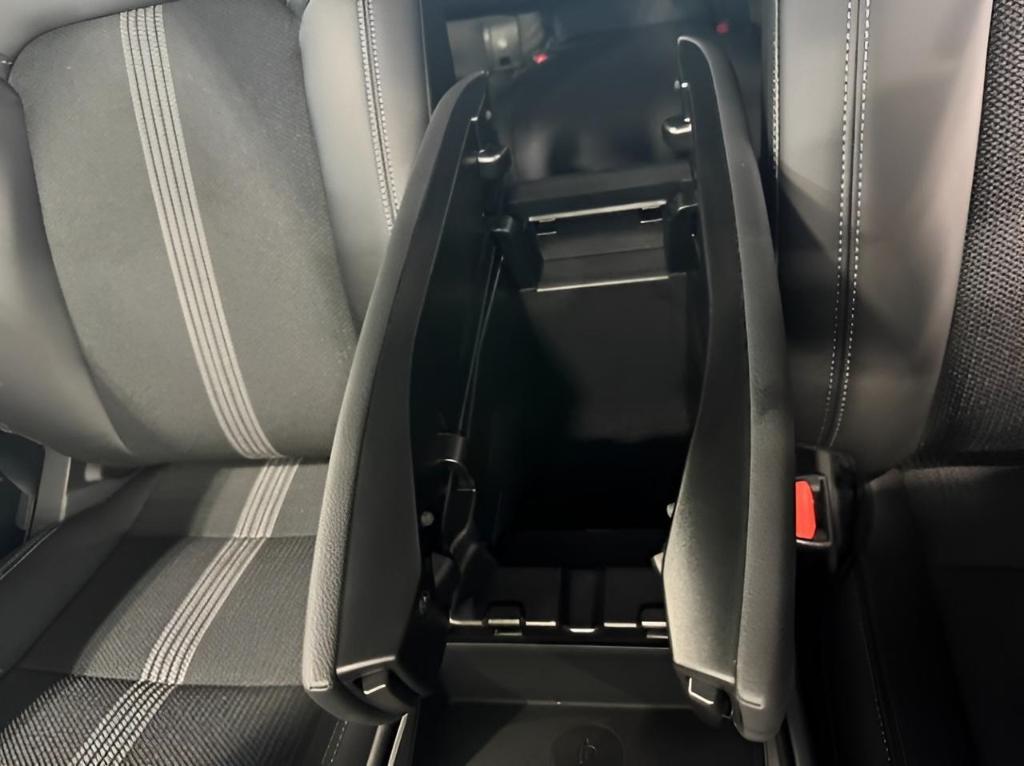 new 2025 Mazda CX-50 car, priced at $35,978
