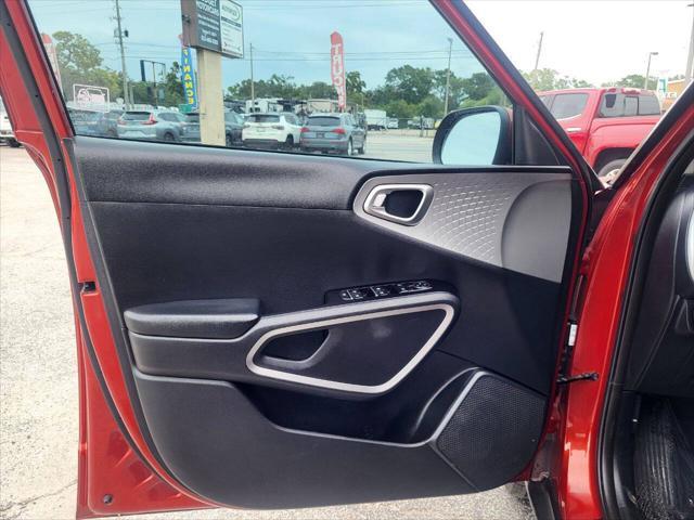 used 2021 Kia Soul car, priced at $13,998