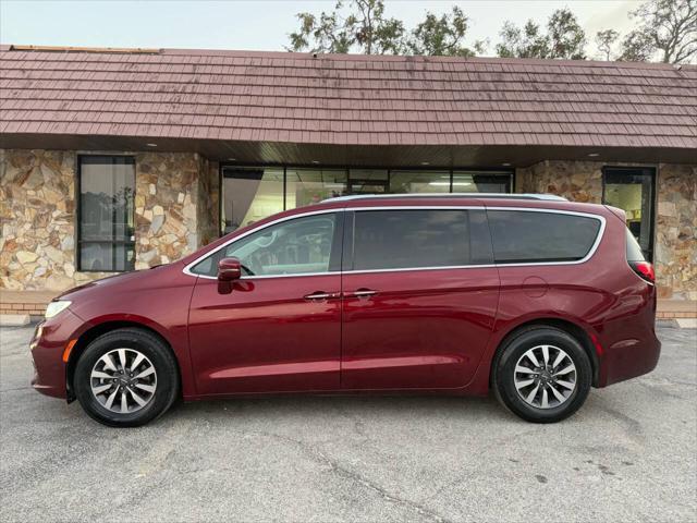 used 2021 Chrysler Pacifica car, priced at $16,998