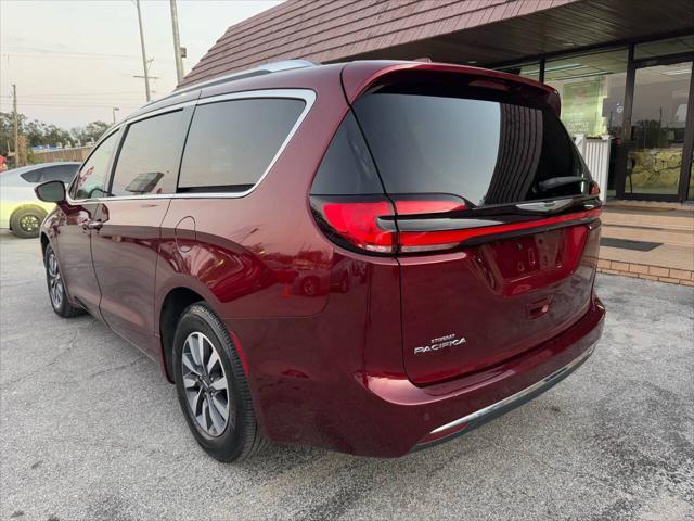 used 2021 Chrysler Pacifica car, priced at $16,998