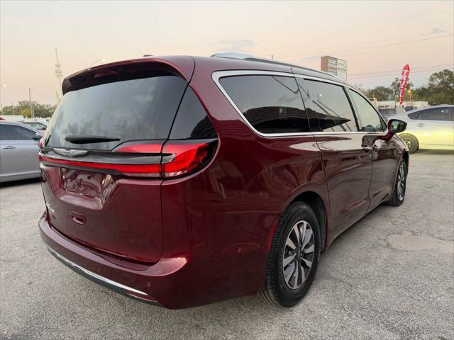 used 2021 Chrysler Pacifica car, priced at $16,998