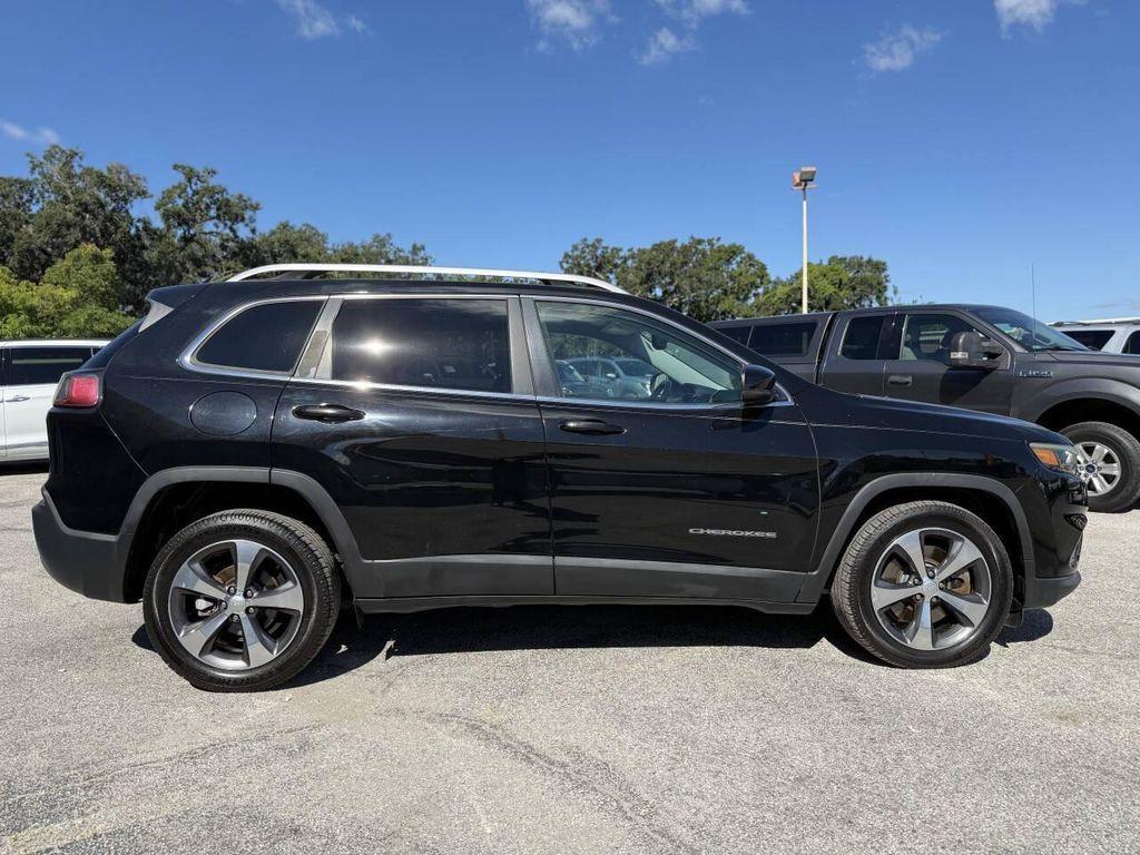 used 2019 Jeep Cherokee car, priced at $13,998