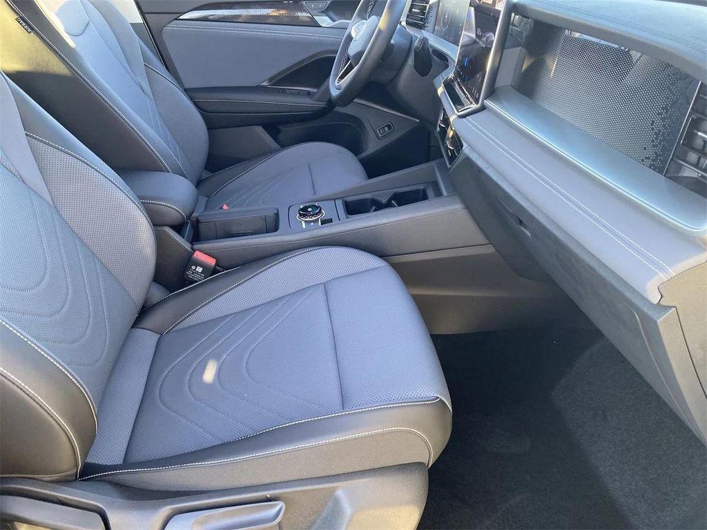 new 2025 Volkswagen Tiguan car, priced at $33,193