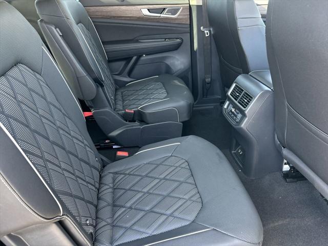 new 2025 Volkswagen Atlas car, priced at $53,439