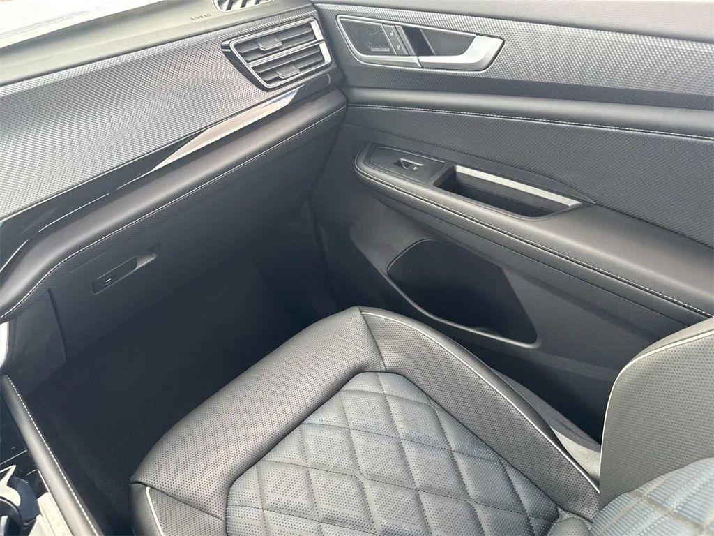 new 2025 Volkswagen Atlas Cross Sport car, priced at $47,958