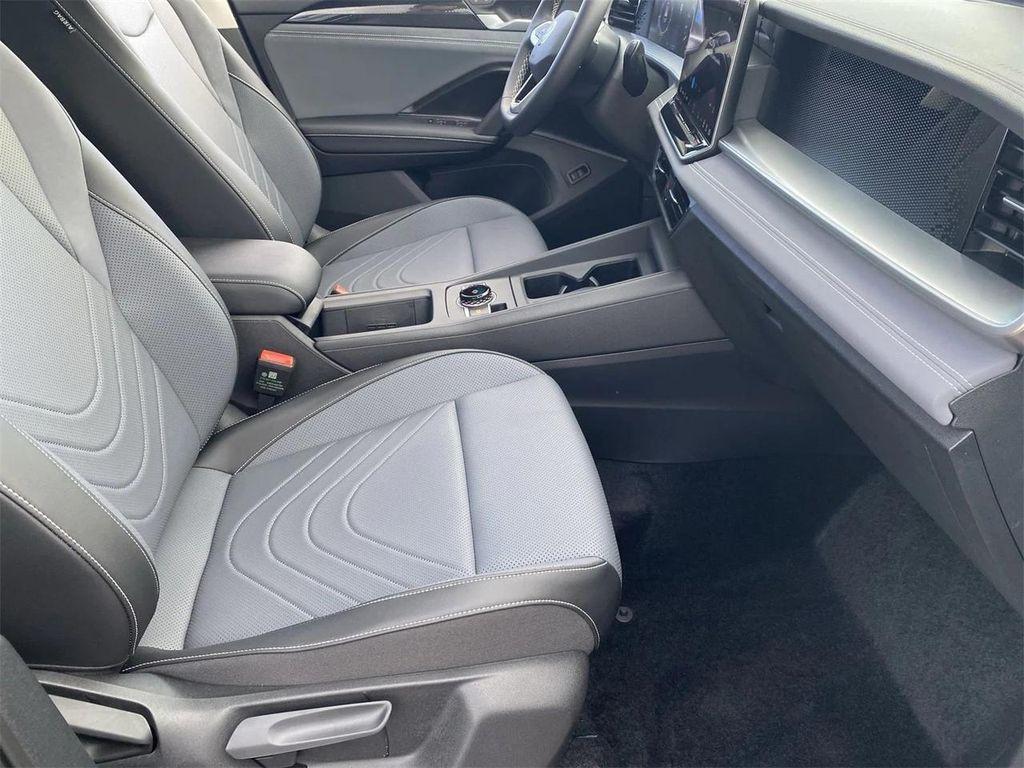 new 2025 Volkswagen Tiguan car, priced at $31,242