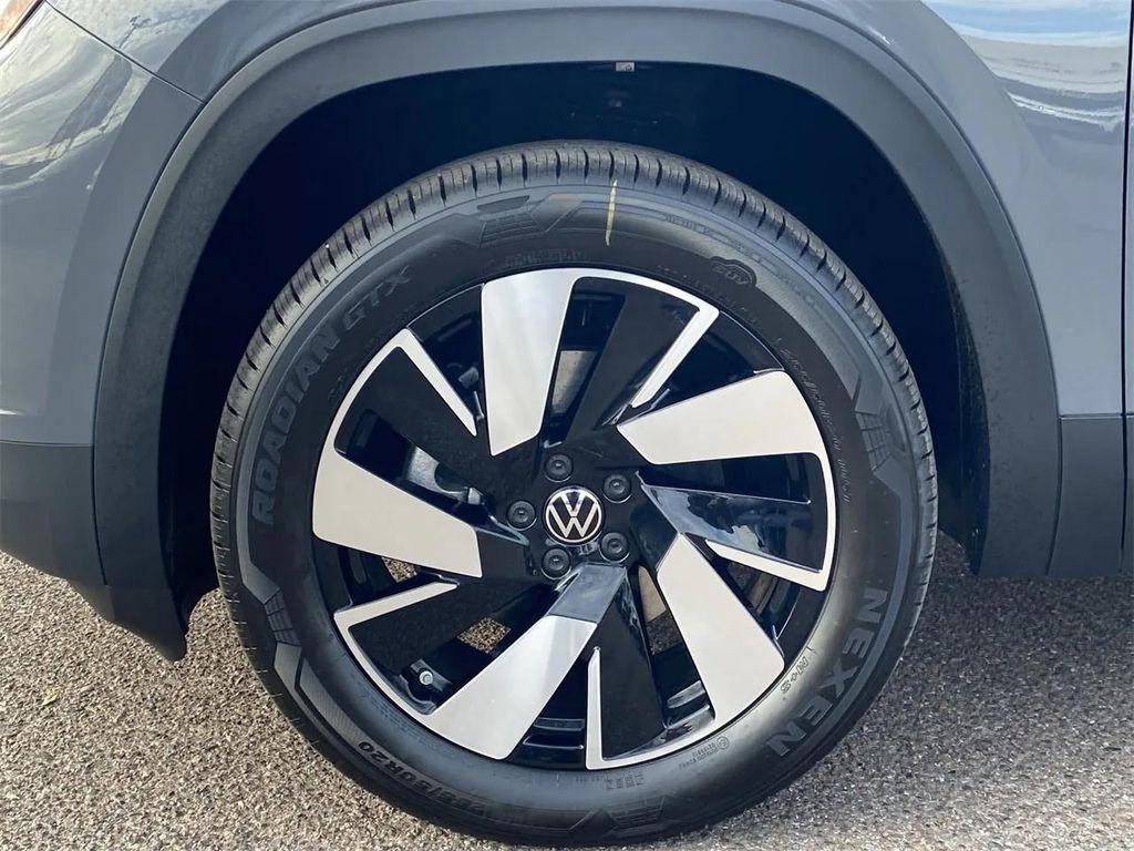 new 2026 Volkswagen Atlas Cross Sport car, priced at $44,812