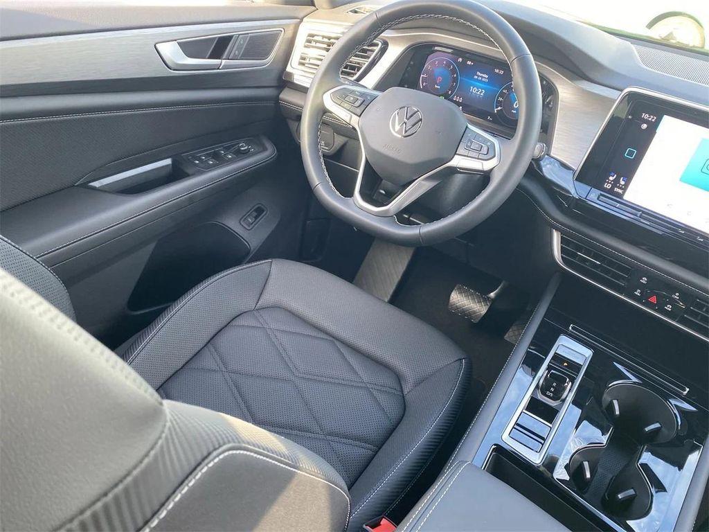 new 2026 Volkswagen Atlas Cross Sport car, priced at $44,812