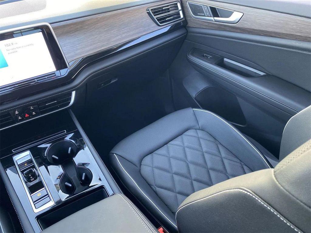 new 2026 Volkswagen Atlas car, priced at $56,638