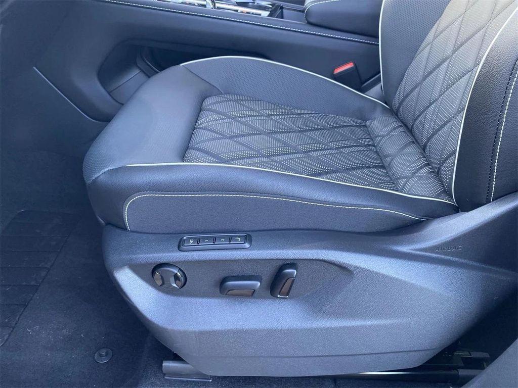 new 2026 Volkswagen Atlas car, priced at $56,638