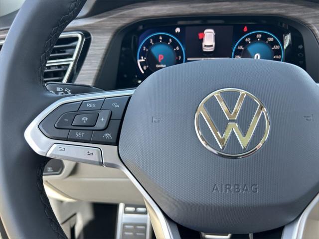 new 2025 Volkswagen Atlas car, priced at $52,439