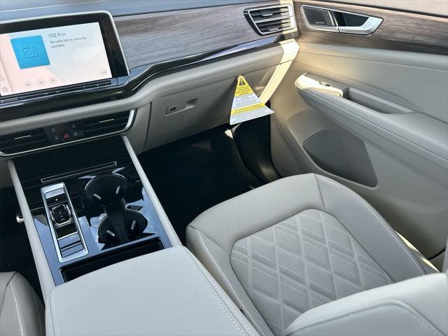 new 2025 Volkswagen Atlas car, priced at $52,439