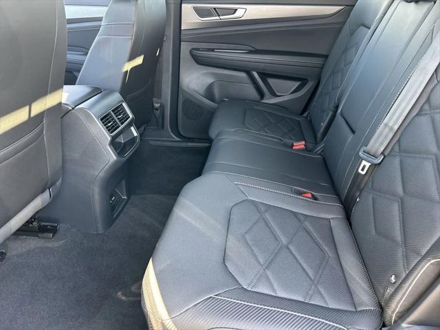 new 2025 Volkswagen Atlas Cross Sport car, priced at $33,911