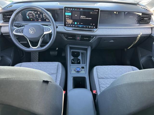 new 2025 Volkswagen Tiguan car, priced at $29,470