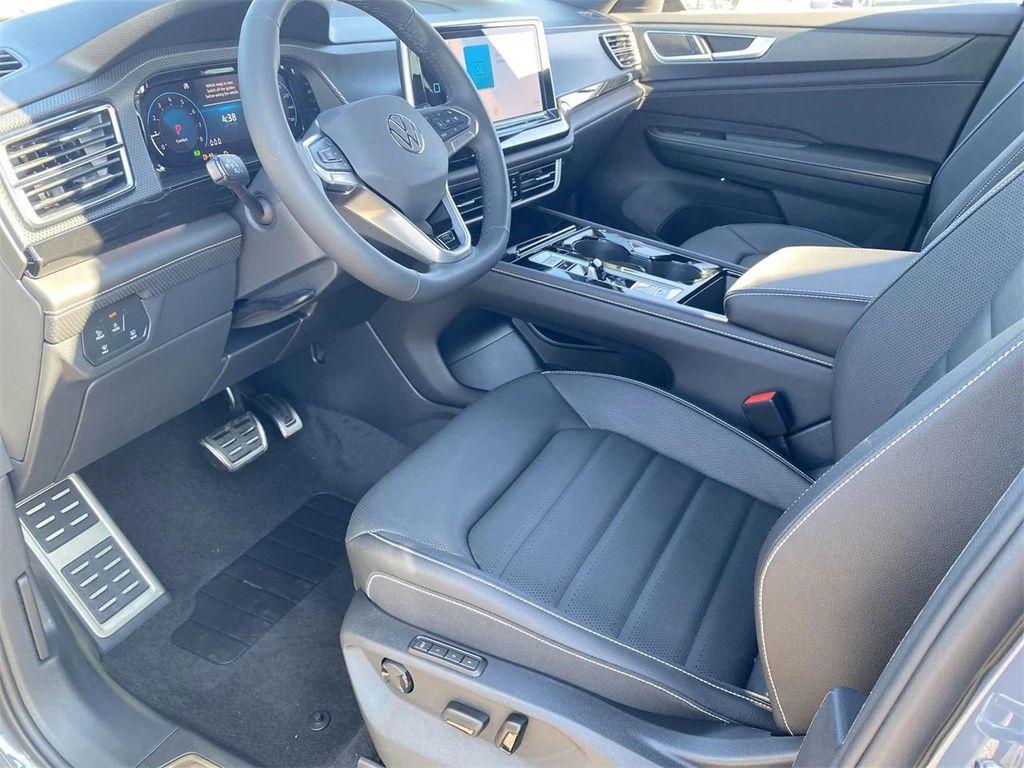new 2026 Volkswagen Atlas Cross Sport car, priced at $53,301