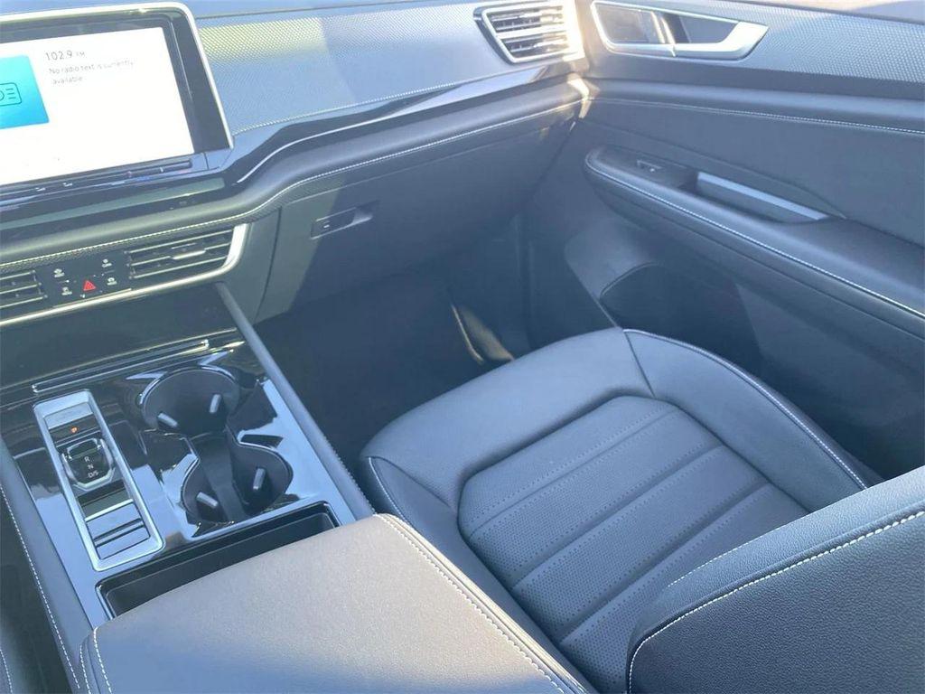 new 2026 Volkswagen Atlas Cross Sport car, priced at $53,301