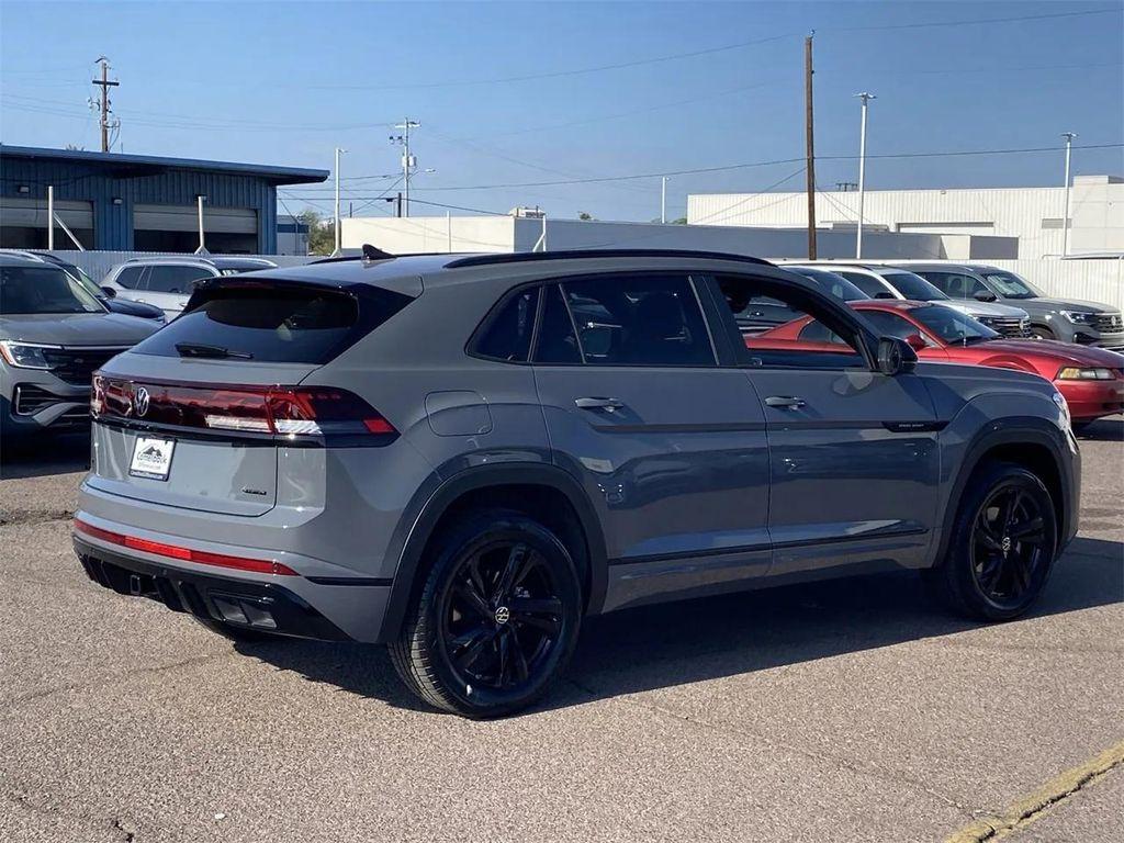 new 2026 Volkswagen Atlas Cross Sport car, priced at $53,301