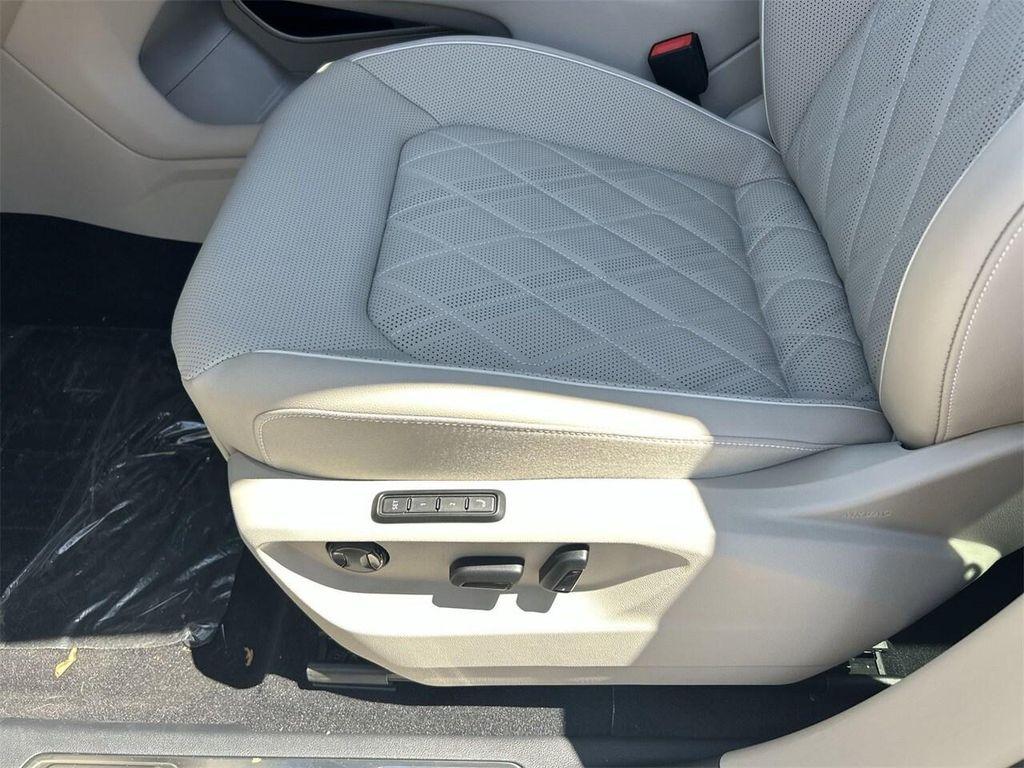 new 2025 Volkswagen Atlas car, priced at $49,485