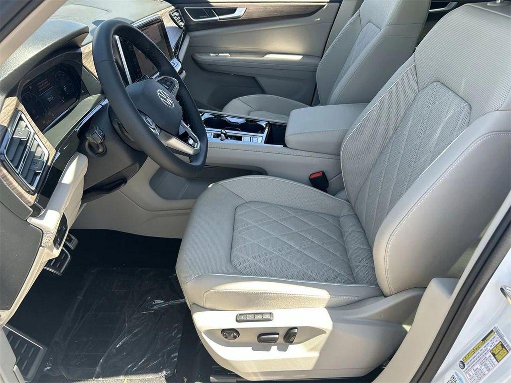 new 2025 Volkswagen Atlas car, priced at $49,485