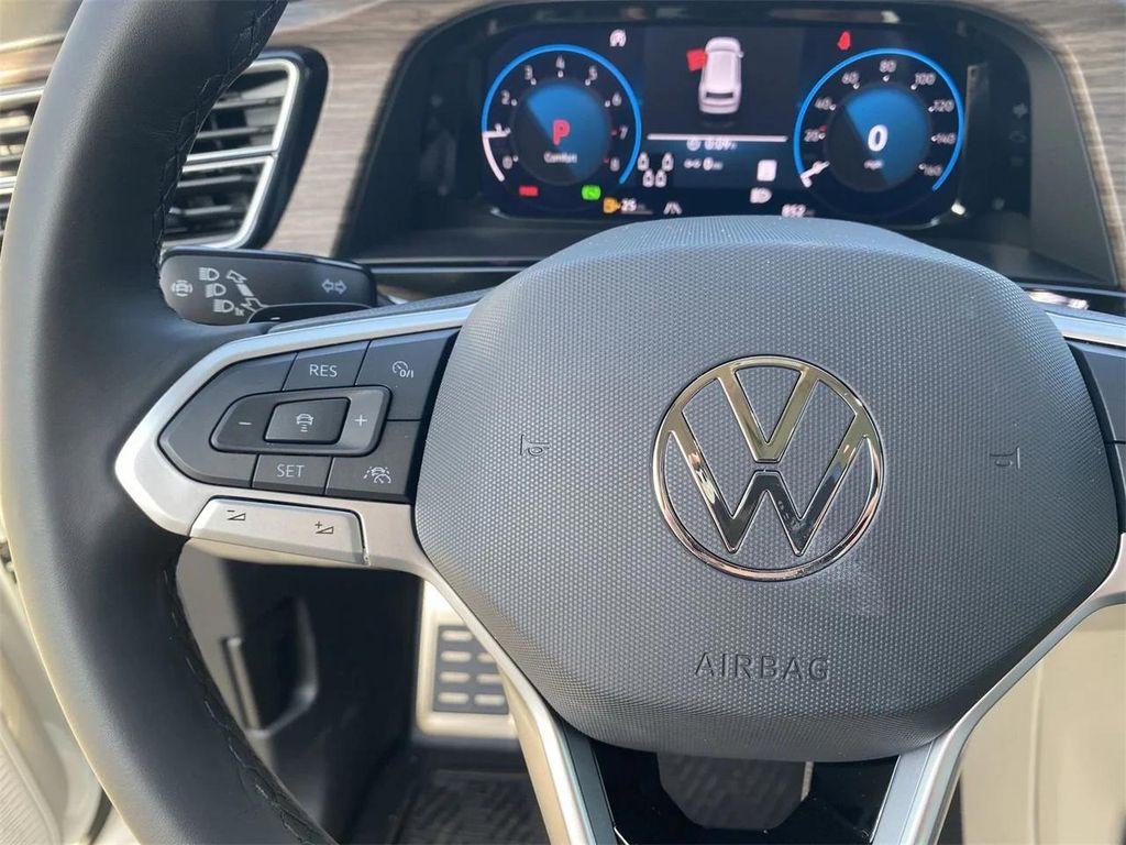 new 2025 Volkswagen Atlas car, priced at $50,735