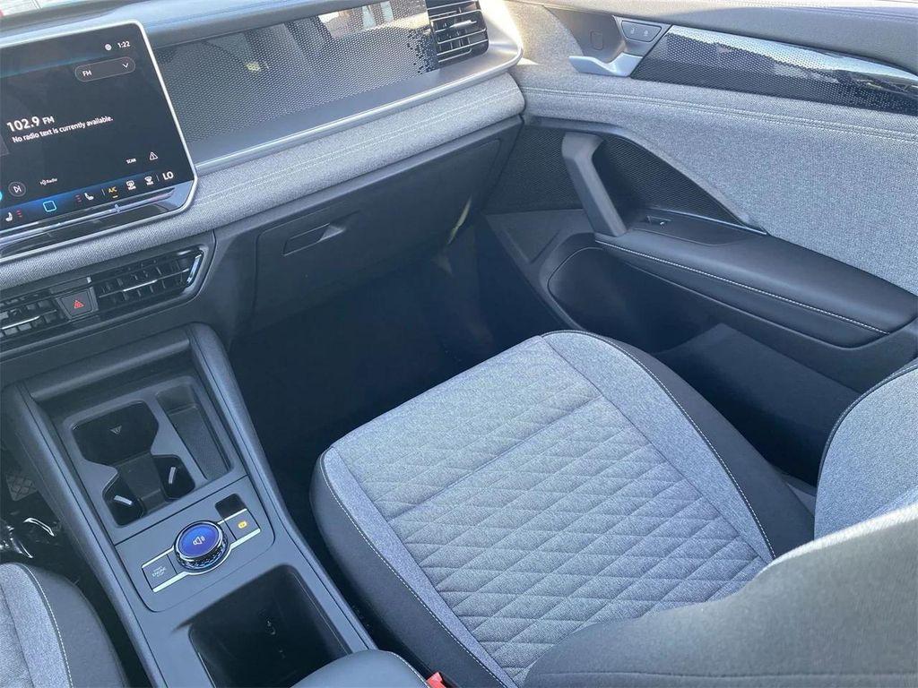 new 2025 Volkswagen Tiguan car, priced at $28,836