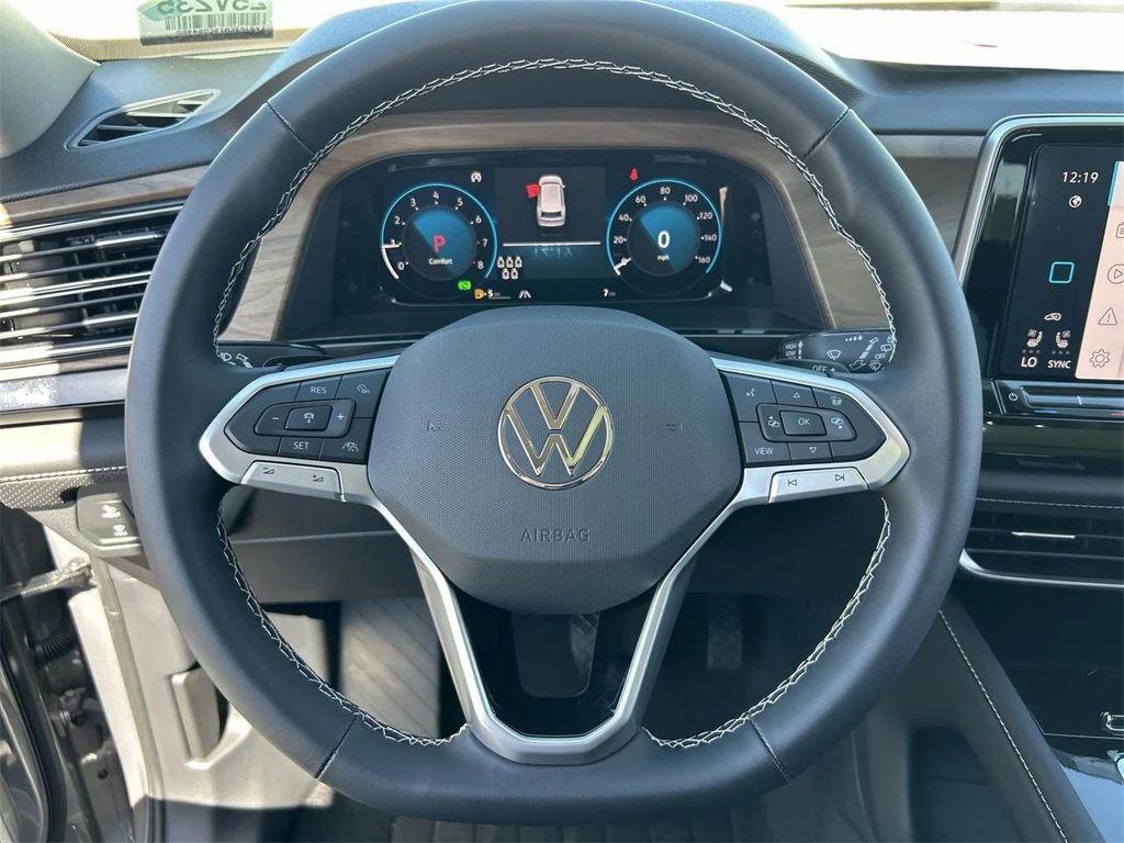 new 2025 Volkswagen Atlas car, priced at $39,289