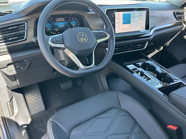 new 2025 Volkswagen Atlas car, priced at $39,796