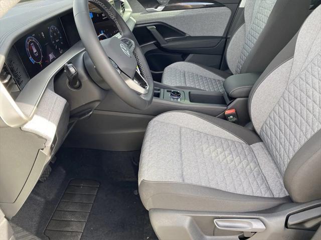 new 2025 Volkswagen Tiguan car, priced at $29,876