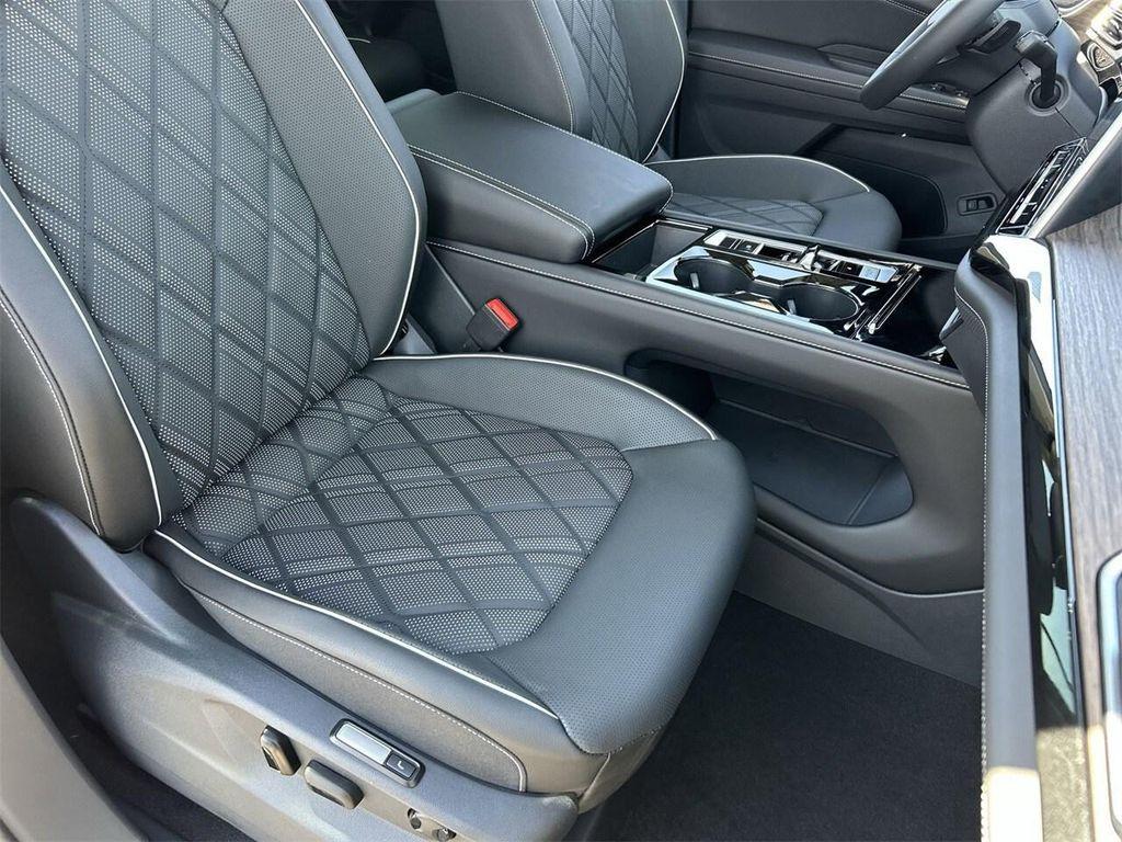 new 2025 Volkswagen Atlas car, priced at $50,440