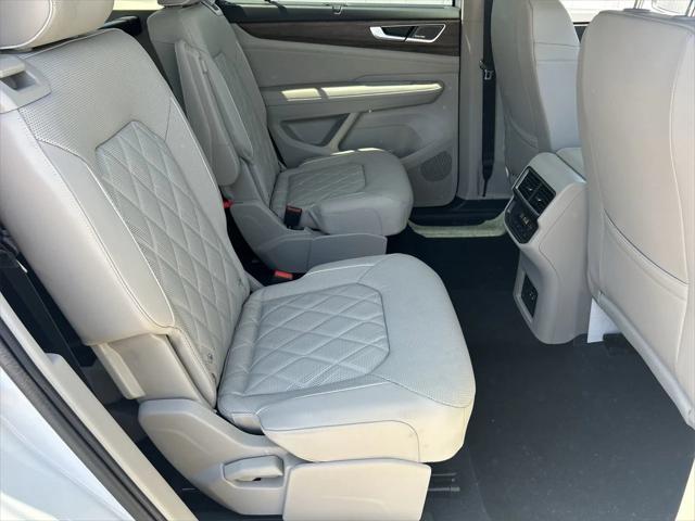 new 2025 Volkswagen Atlas car, priced at $53,894