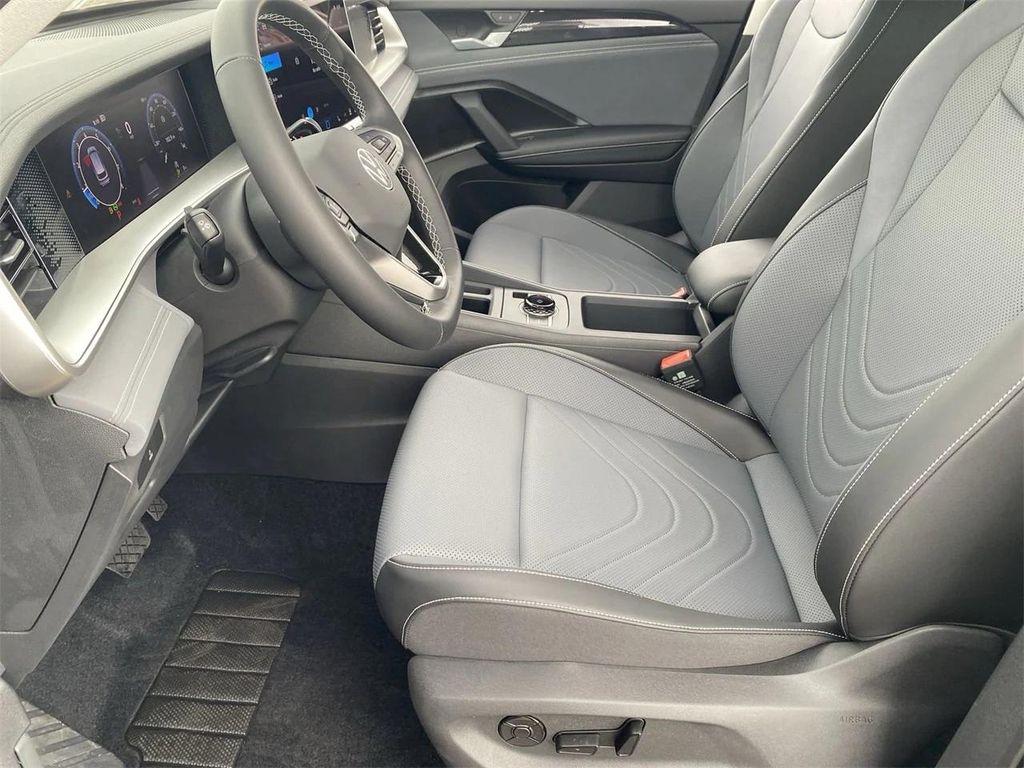 new 2025 Volkswagen Tiguan car, priced at $30,909