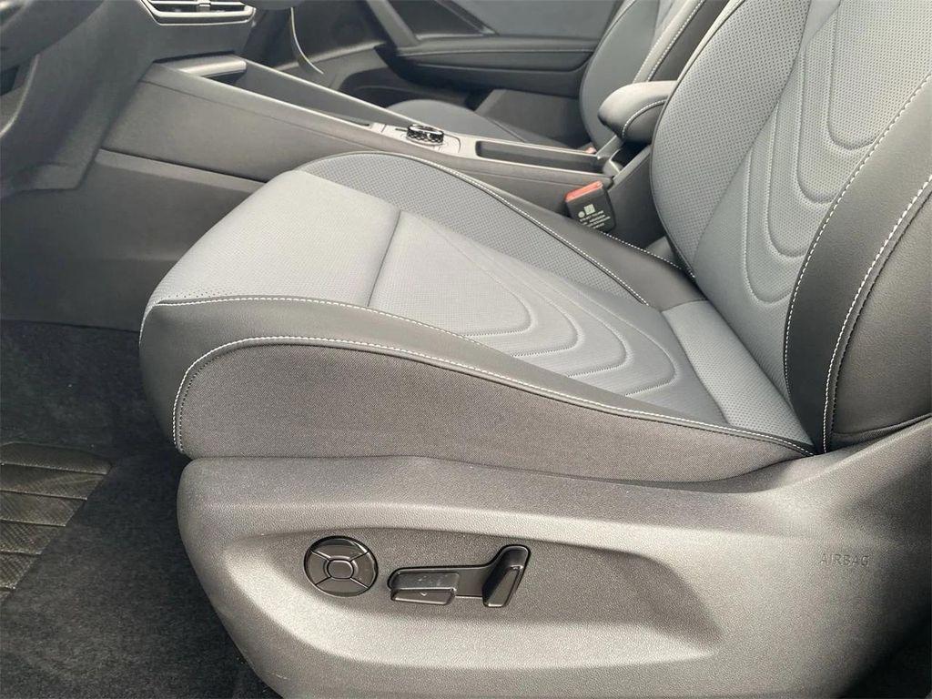 new 2025 Volkswagen Tiguan car, priced at $30,909
